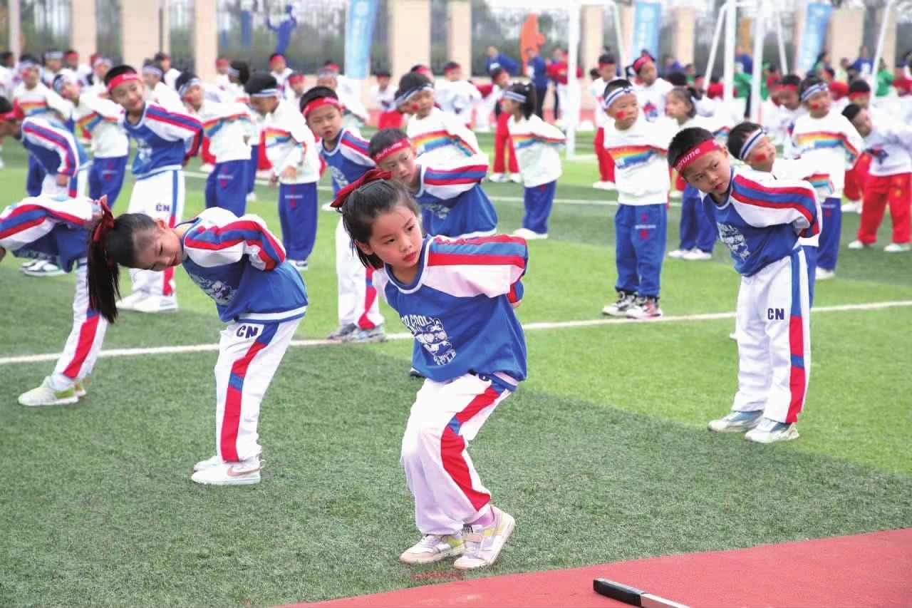 中国女排世锦赛名单基本确定：李盈莹或缺席，美国站16人选14人